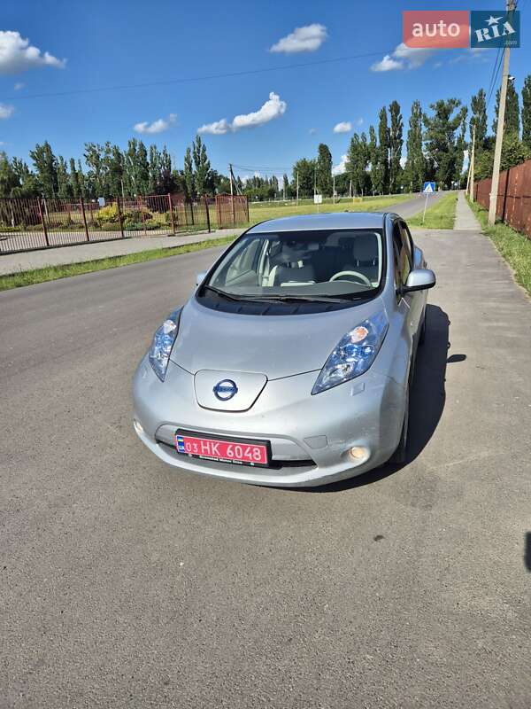 Хэтчбек Nissan Leaf 2012 в Луцке