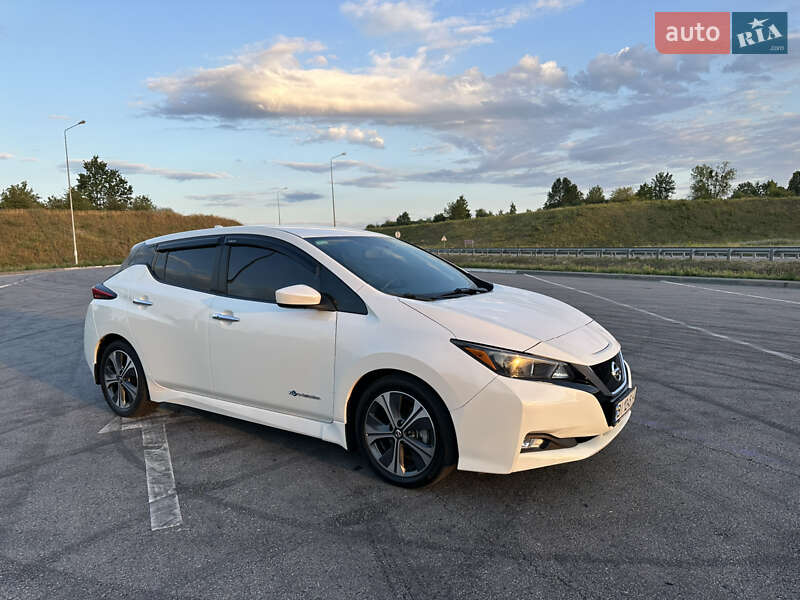 Хэтчбек Nissan Leaf 2019 в Полтаве фото 26 Хэтчбек Nissan Leaf 2019 в Полтаве
