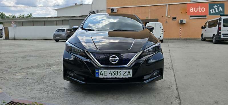Nissan Leaf 2021