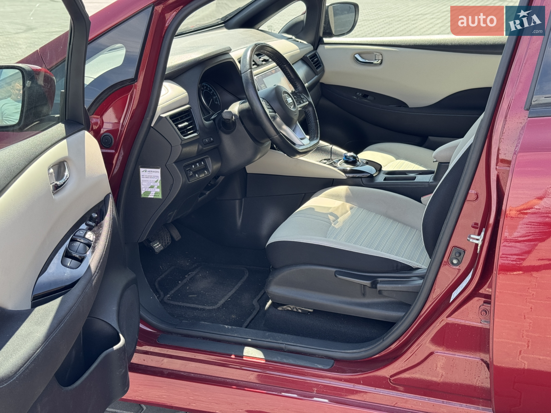 2020 Nissan Leaf - мініатюра 10