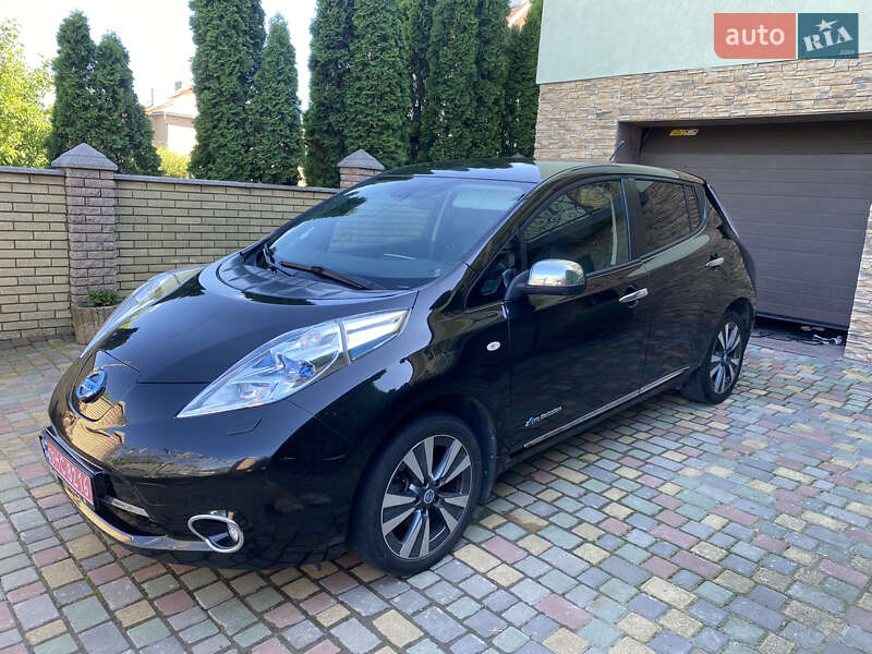 Хэтчбек Nissan Leaf 2014 в Черновцах
