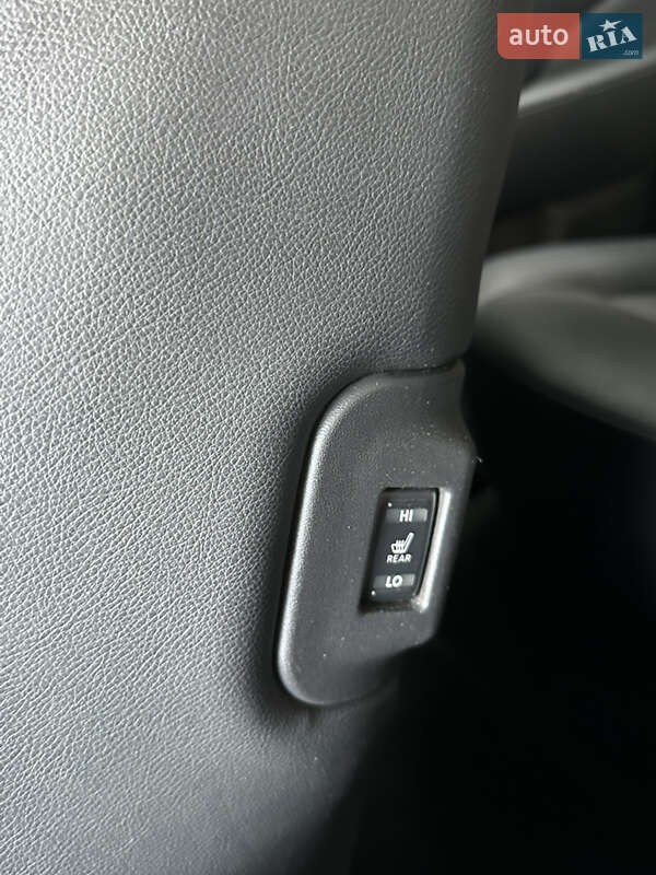 Хэтчбек Nissan Leaf 2013 в Тернополе