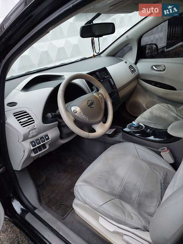 Хэтчбек Nissan Leaf 2016 в Бердичеве