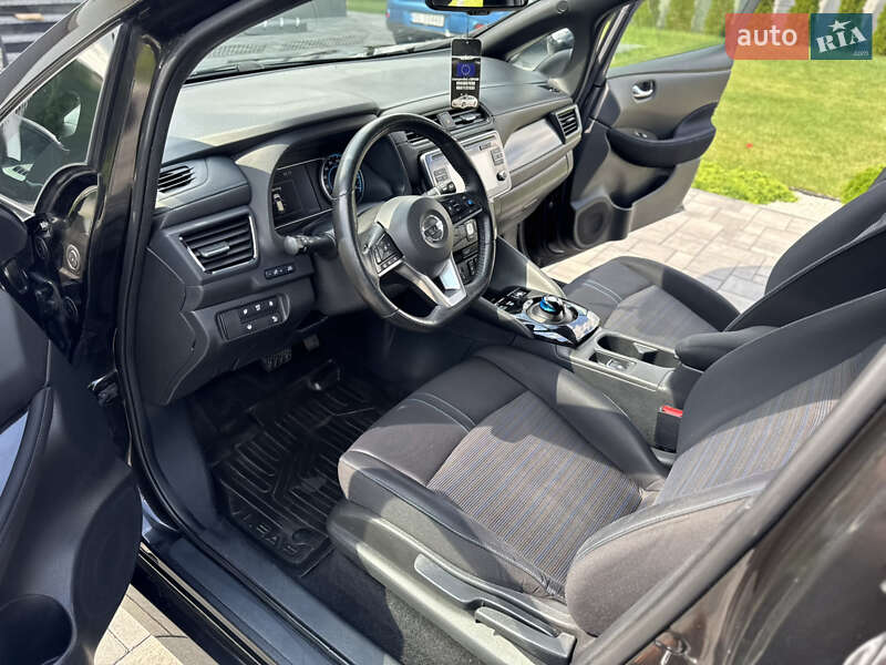 Хэтчбек Nissan Leaf 2018 в Ровно
