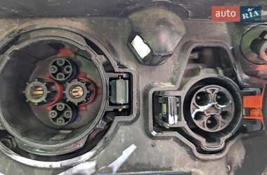 Хэтчбек Nissan Leaf 2013 в 