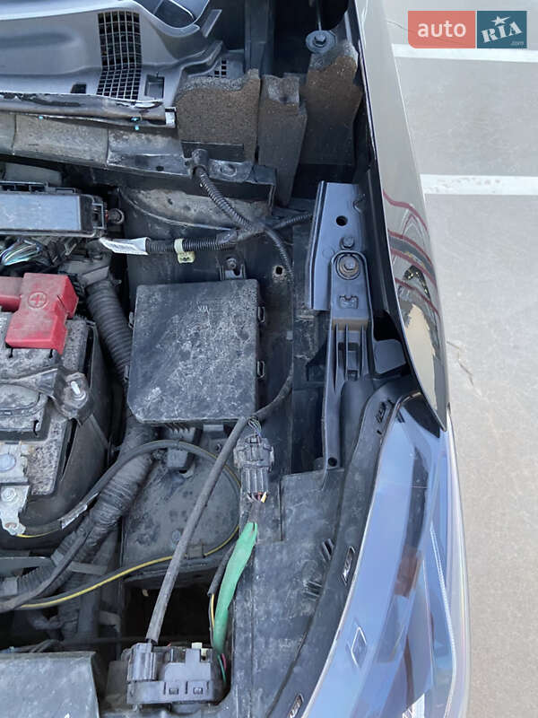 Хэтчбек Nissan Leaf 2018 в Киеве