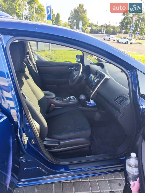 Хэтчбек Nissan Leaf 2017 в Одессе