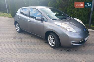 Хетчбек Nissan Leaf 2014 в Чернівцях