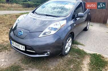 Хэтчбек Nissan Leaf 2013 в Днепре