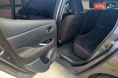 Хэтчбек Nissan Leaf 2013 в Днепре