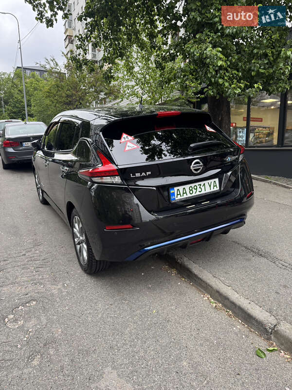 Хетчбек Nissan Leaf 2018 в Києві