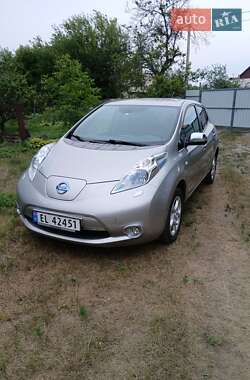 Хэтчбек Nissan Leaf 2013 в Кременчуге
