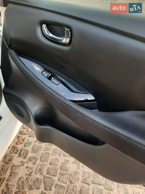 Хэтчбек Nissan Leaf 2020 в Днепре фото 15 Хэтчбек Nissan Leaf 2020 в Днепре