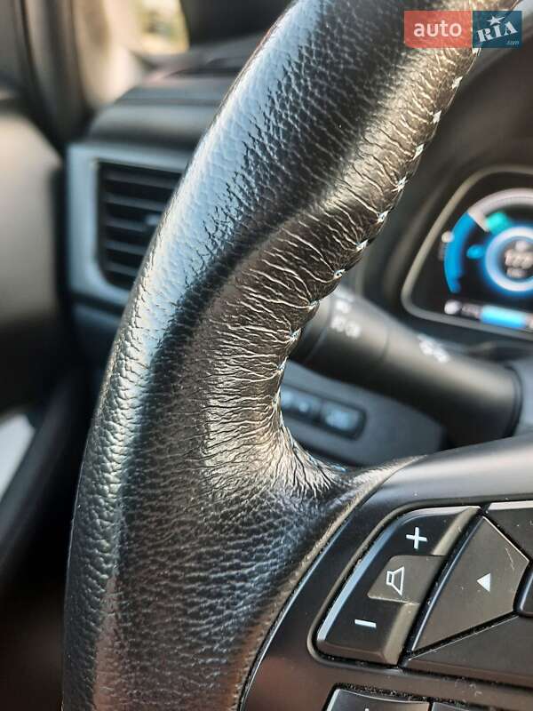 Хэтчбек Nissan Leaf 2020 в Днепре фото 25 Хэтчбек Nissan Leaf 2020 в Днепре