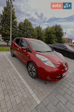 Хетчбек Nissan Leaf 2016 в Рівному