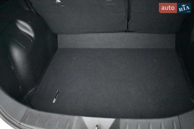 Хетчбек Nissan Leaf 2019 в Долині