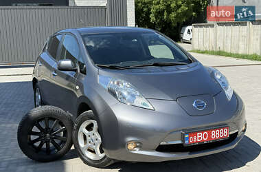 Хэтчбек Nissan Leaf 2015 в Тернополе