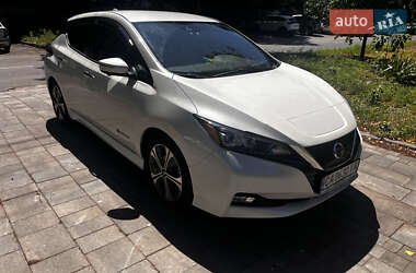 Хэтчбек Nissan Leaf 2018 в Черкассах