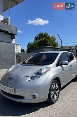 Хэтчбек Nissan Leaf 2015 в Каменец-Подольском