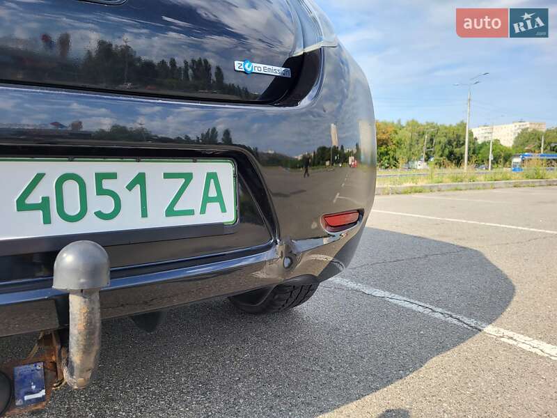Хэтчбек Nissan Leaf 2014 в Киеве фото 3 Хэтчбек Nissan Leaf 2014 в Киеве