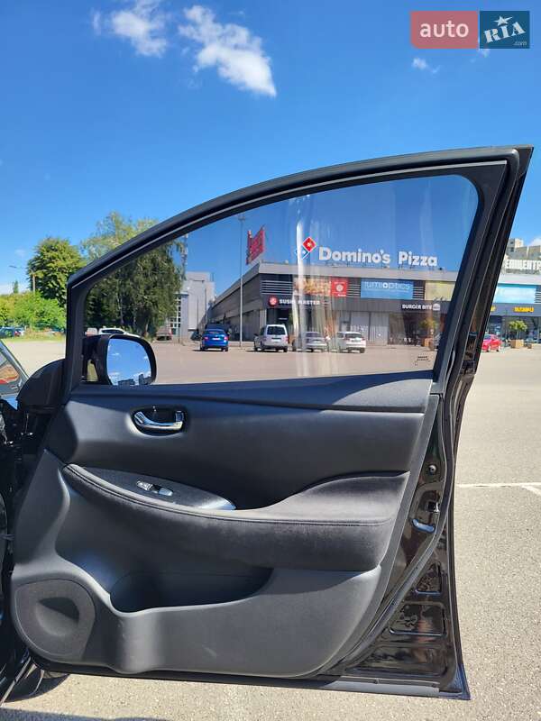 Хэтчбек Nissan Leaf 2014 в Киеве фото 130 Хэтчбек Nissan Leaf 2014 в Киеве
