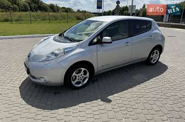 Хэтчбек Nissan Leaf 2012 в 