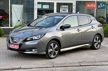 Хэтчбек Nissan Leaf 2022 в Ровно