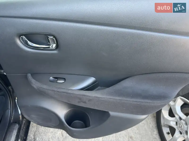 Nissan Leaf 2013 VIN SJNFAAZE0U6001130 фото оголошення 10 з 49