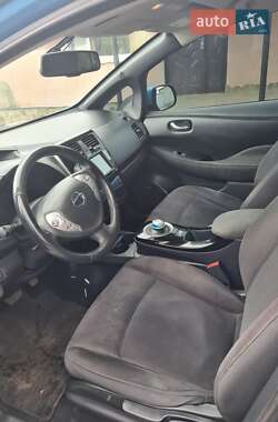 Хэтчбек Nissan Leaf 2013 в Лубнах