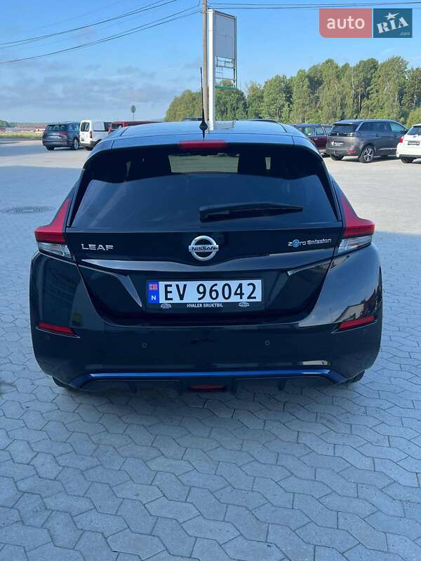Хэтчбек Nissan Leaf 2019 в Могилев-Подольске