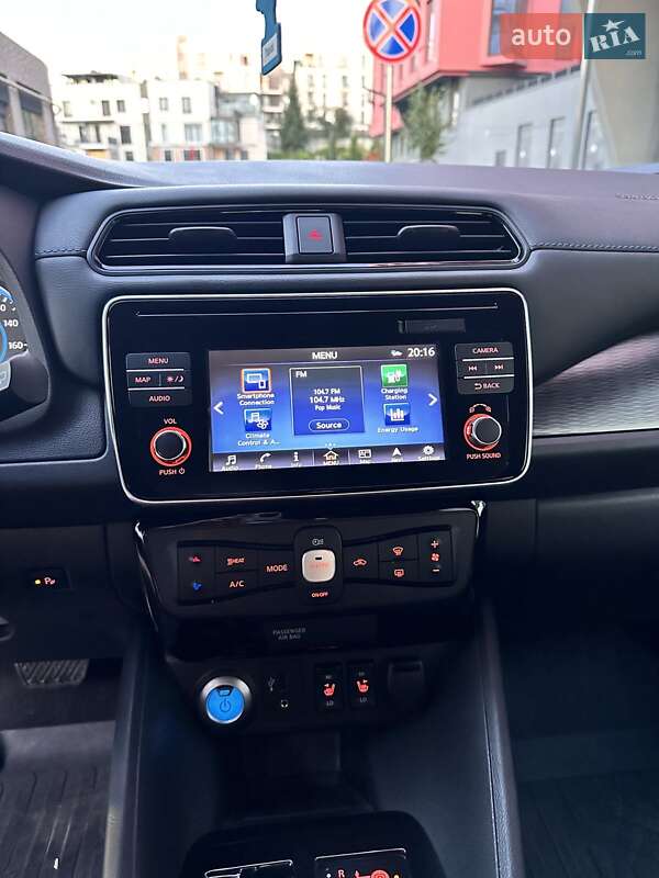 Хэтчбек Nissan Leaf 2019 в Могилев-Подольске