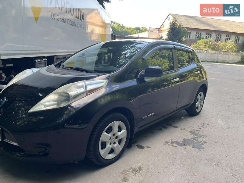 Хэтчбек Nissan Leaf 2014 в Виннице