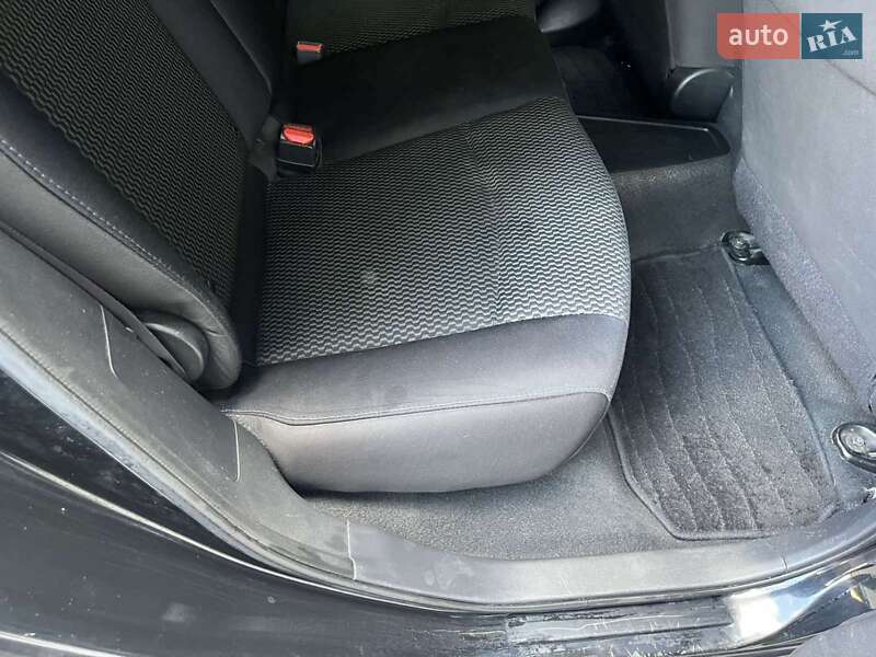 Хэтчбек Nissan Leaf 2014 в Виннице