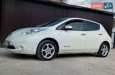 Хэтчбек Nissan Leaf 2012 в Тячеве