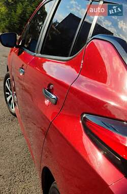 Хетчбек Nissan Leaf 2018 в Чорноморську