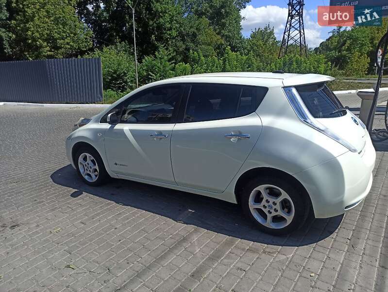 Хэтчбек Nissan Leaf 2012 в Днепре фото 7 Хэтчбек Nissan Leaf 2012 в Днепре