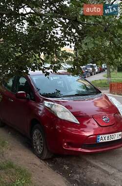 Хэтчбек Nissan Leaf 2013 в Киеве