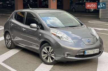 Хэтчбек Nissan Leaf 2016 в Киеве