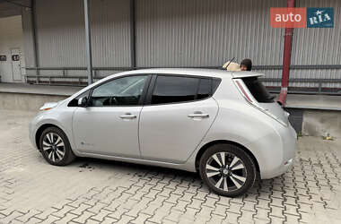 Хетчбек Nissan Leaf 2016 в Чернівцях
