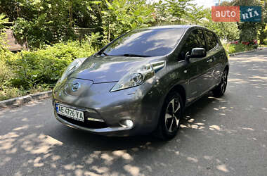 Хэтчбек Nissan Leaf 2013 в Днепре