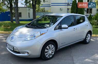 Хэтчбек Nissan Leaf 2014 в Киеве