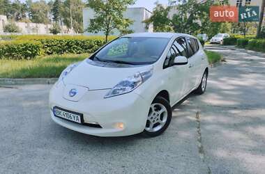 Хэтчбек Nissan Leaf 2012 в Нетешине