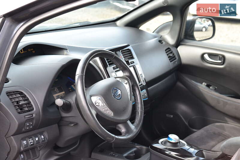 Хетчбек Nissan Leaf 2014 в Луцьку