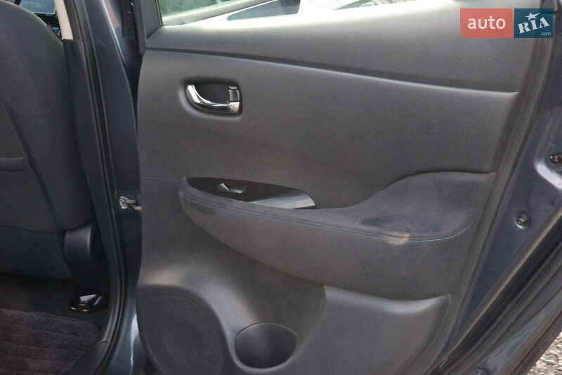 Хетчбек Nissan Leaf 2014 в Луцьку