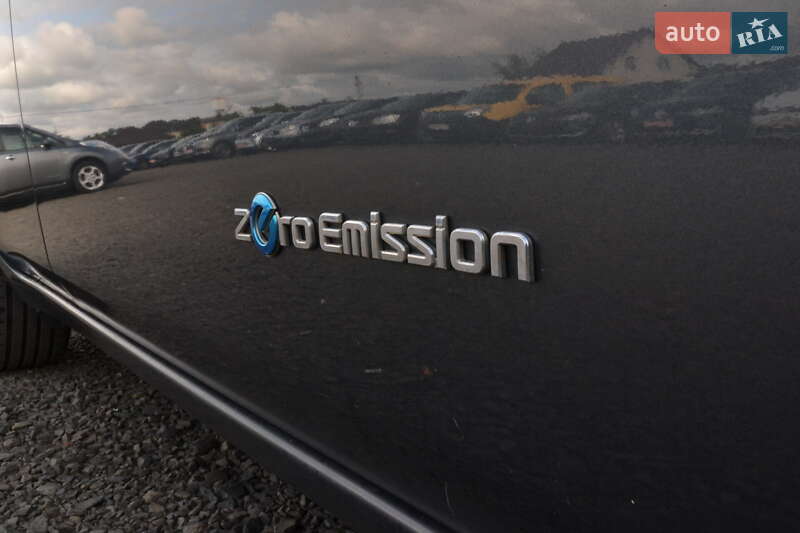 Хетчбек Nissan Leaf 2014 в Луцьку