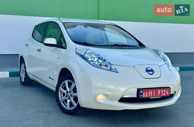 Хэтчбек Nissan Leaf 2013 в Александрие
