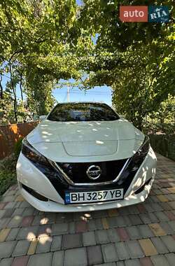 Хэтчбек Nissan Leaf 2019 в Одессе