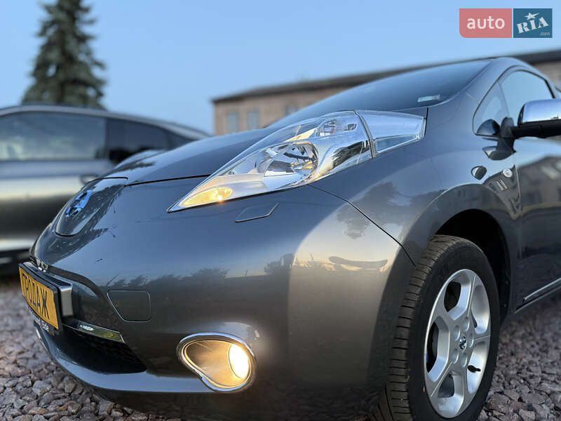 Хэтчбек Nissan Leaf 2015 в Житомире фото 46 Хэтчбек Nissan Leaf 2015 в Житомире