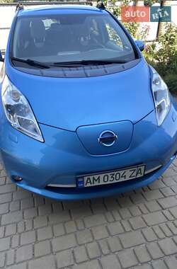 Хэтчбек Nissan Leaf 2012 в Баре