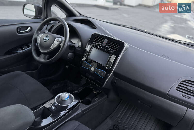 Хэтчбек Nissan Leaf 2013 в Виннице